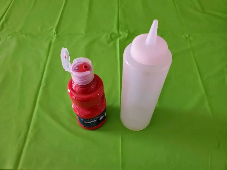 Comparing Nozzles Between Squeeze Bottles
