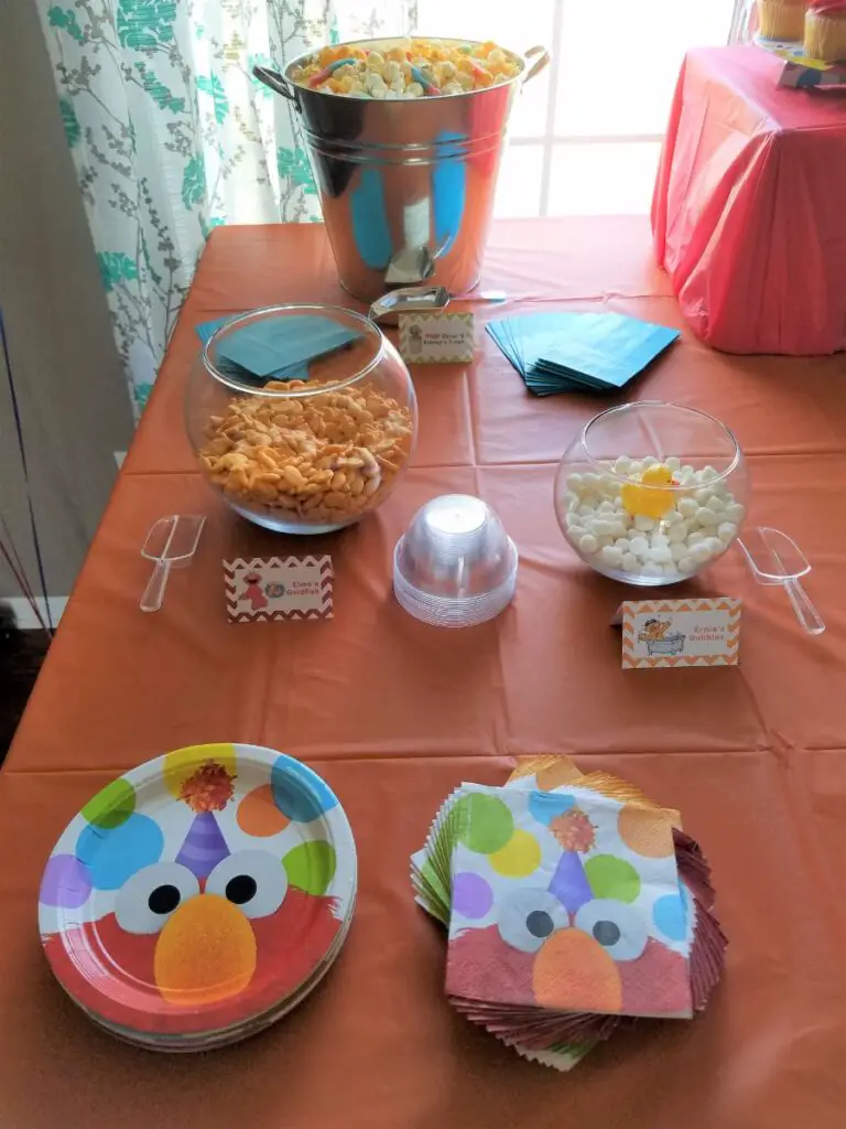 Elmo Themed Snacks Table