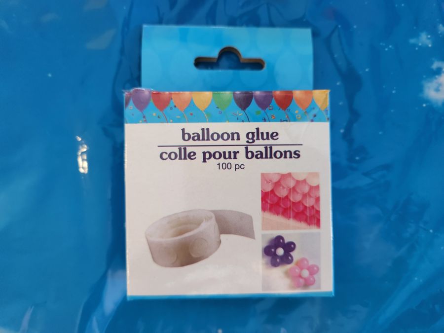 Balloon Glue for Securing Baloons